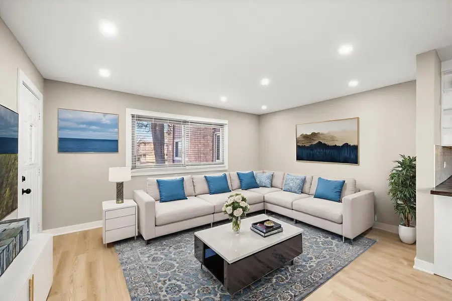 1313 S Rebecca Road #101, Lombard, IL 60148 - Image #2