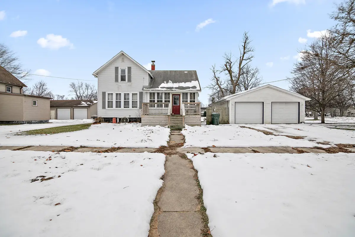 404 E Main, Ashkum, IL 60911 - Image #1