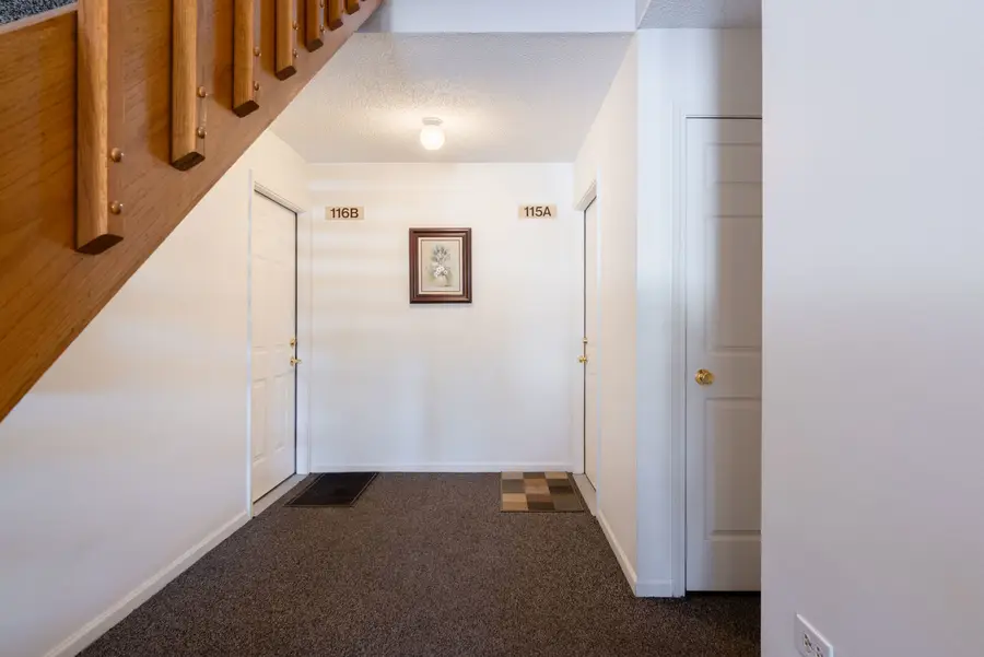 32 W Fern Court #116B, Palatine, IL 60067 - Image #3