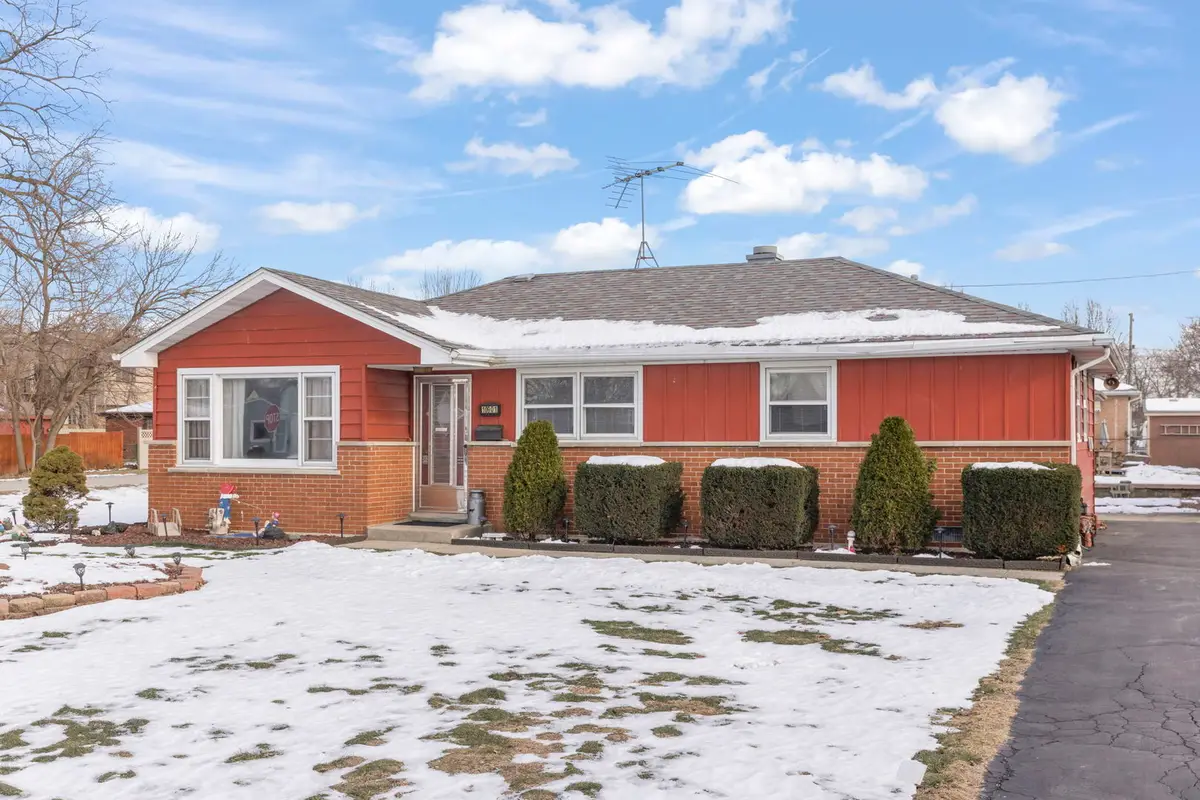 10901 S Nagle Avenue, Worth, IL 60482 - Image #1