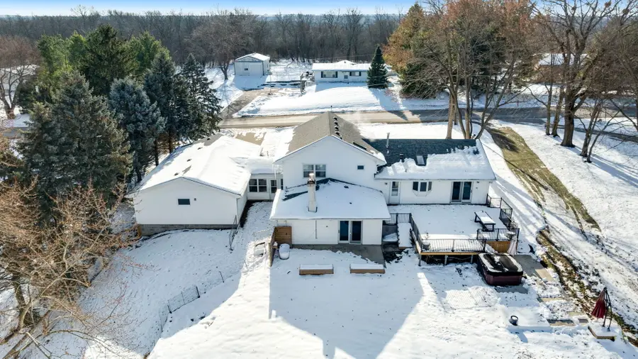 1584 W Fairview Road, Freeport, IL 61032 - Image #2