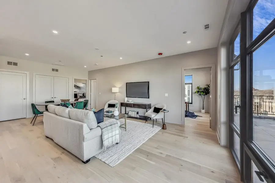 Address Withheld By Seller, Chicago, IL 60622 - Image #3