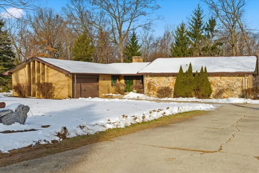 10160 W Fairbanks Avenue, Beach Park, IL 60099 - Image #2