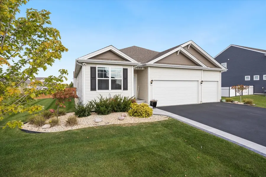10122 Jonamac Avenue, Huntley, IL 60142 - Image #2