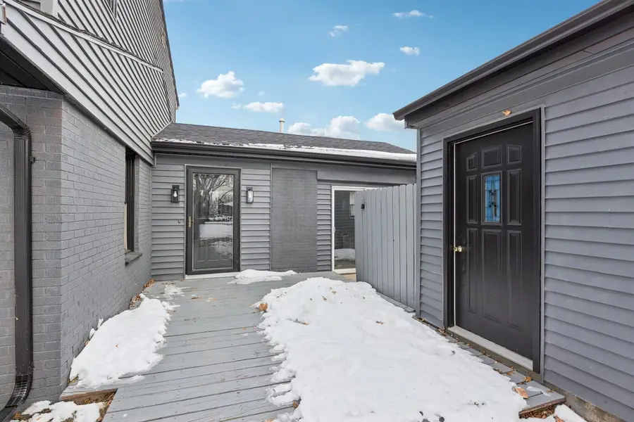 4N327 7th Avenue, Addison, IL 60101 - Image #2