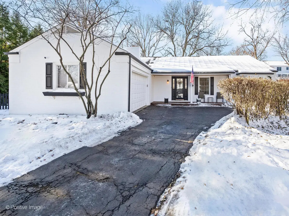2S386 Seneca Drive, Wheaton, IL 60189 - Image #1