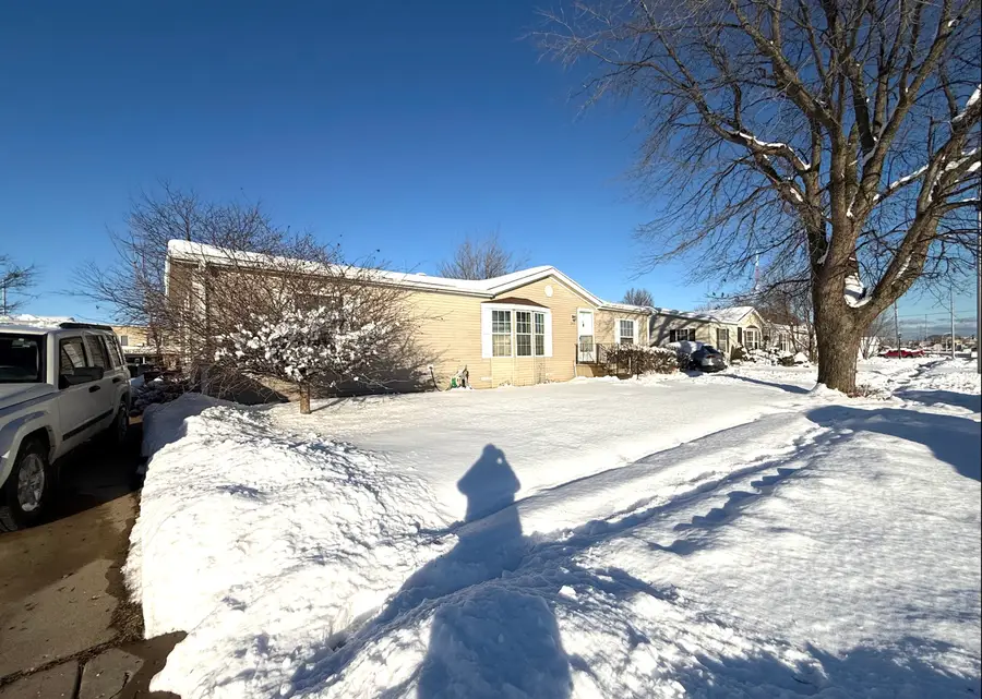 3404 Old Plank Road, Park City, IL 60085 - #2