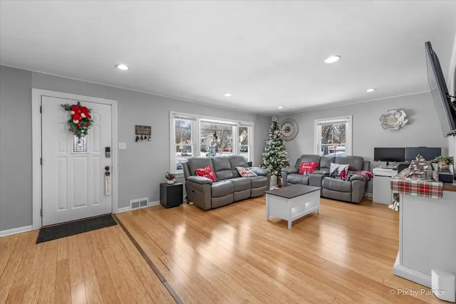 Address Withheld By Seller, Elgin, IL 60120 - Image #3