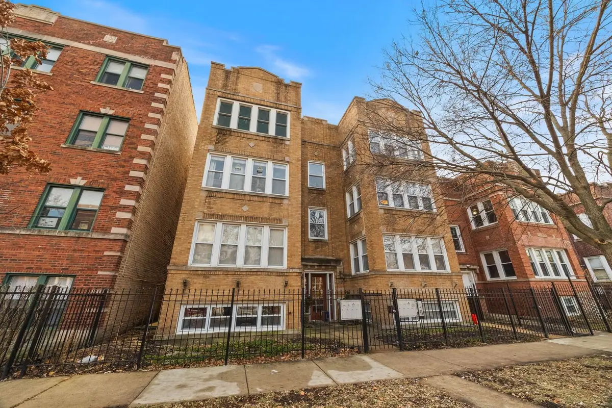3013 W Gunnison Street #2W, Chicago, IL 60625 - Image #1