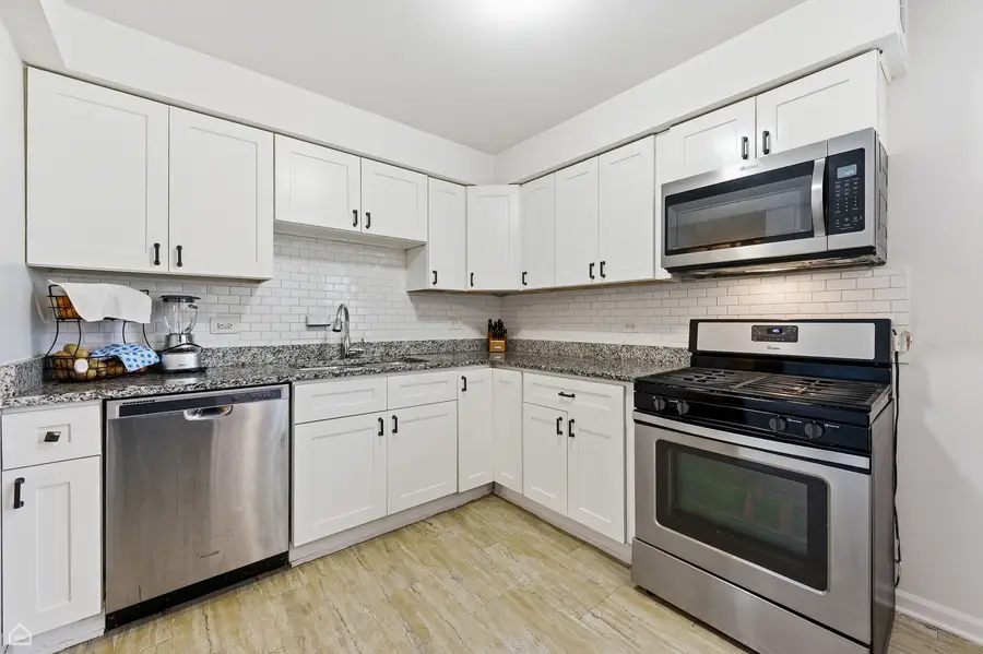 5754 W Lawrence Avenue #1, Chicago, IL 60630 - Image #3