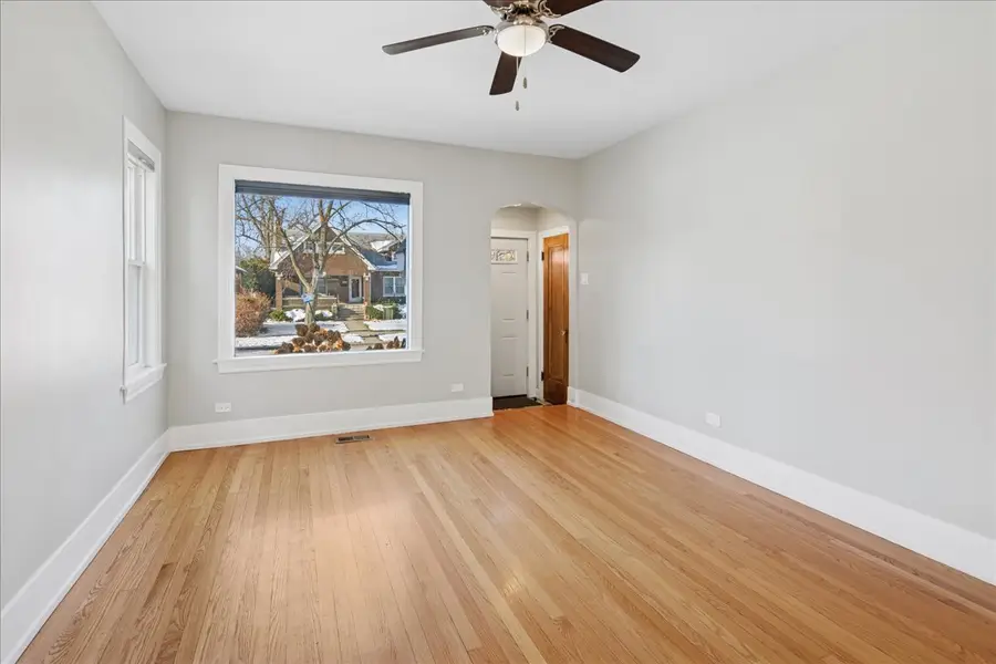 1821 N Mulligan Avenue, Chicago, IL 60639 - Image #2