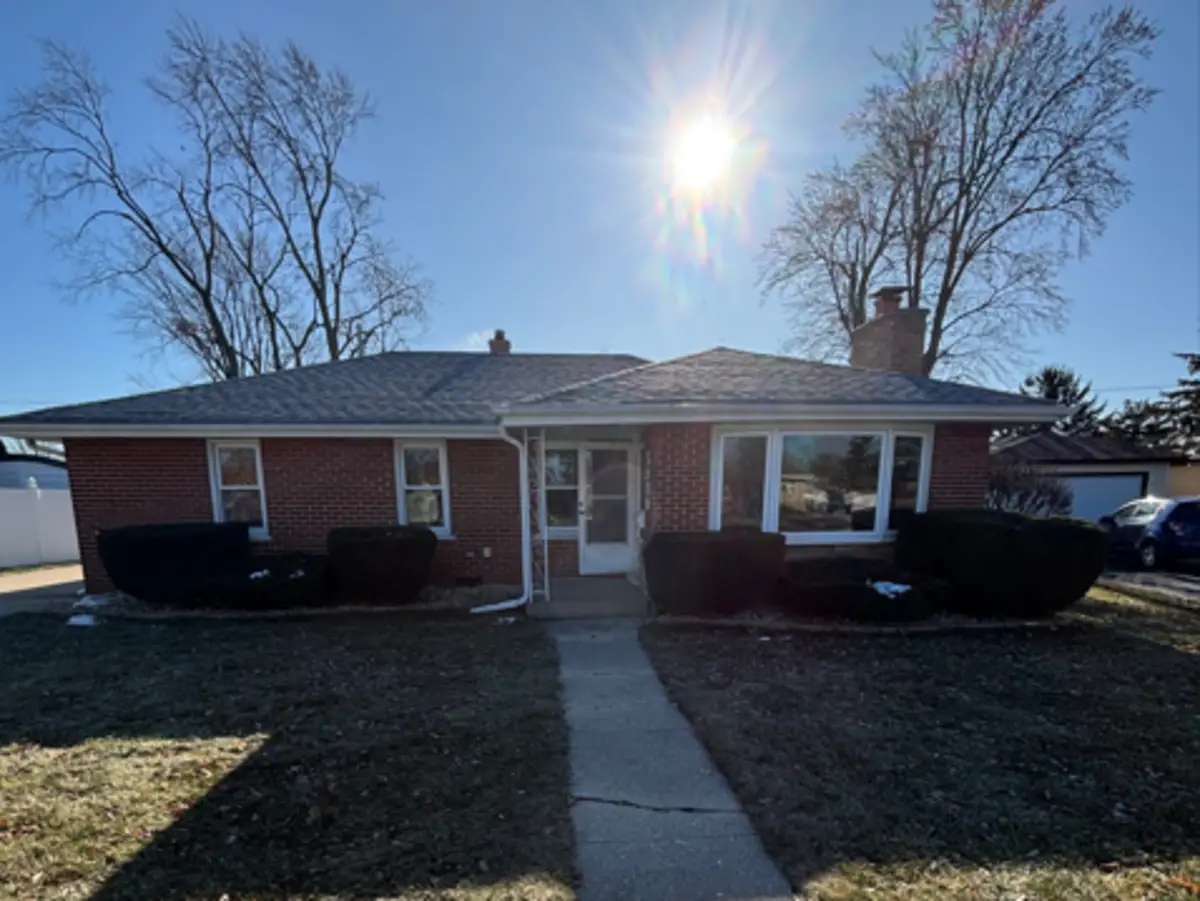 5919 W 109th Place, Chicago Ridge, IL 60415 - Image #1