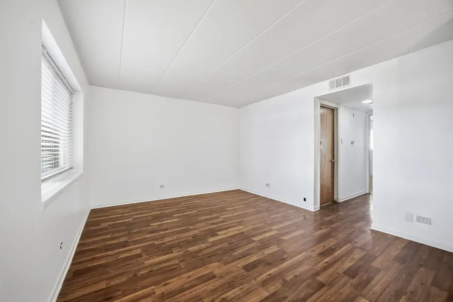 4618 River Road #1D, Schiller Park, IL 60176 - Image #3