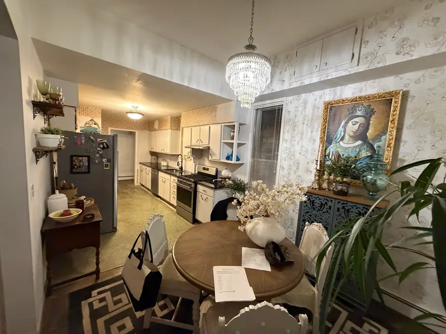 233 S Walnut Street, Arthur, IL 61911 - Image #3