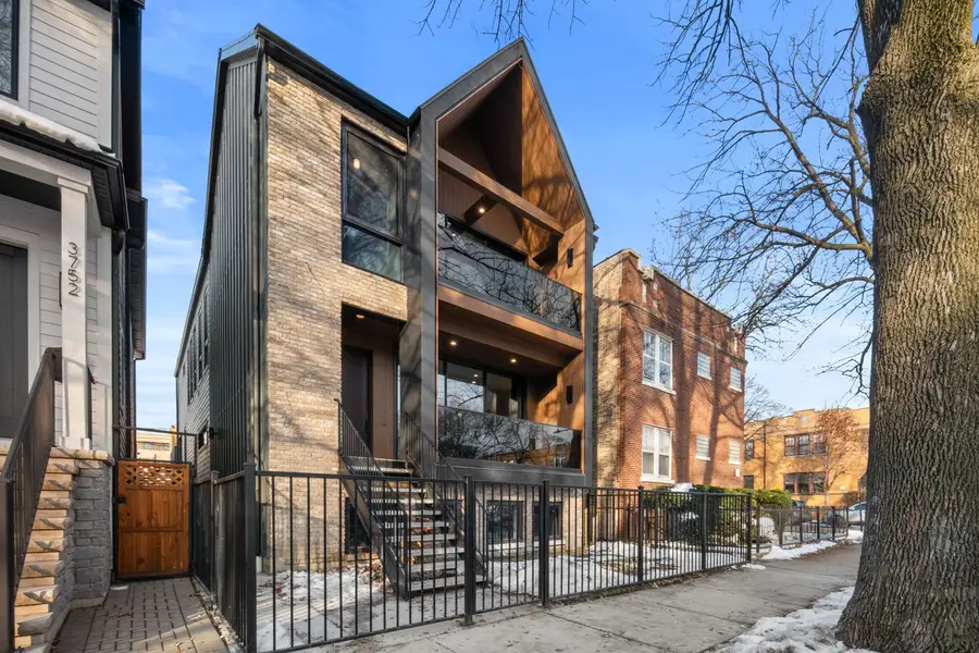 3754 N Claremont Avenue, Chicago, IL 60618 - Image #3
