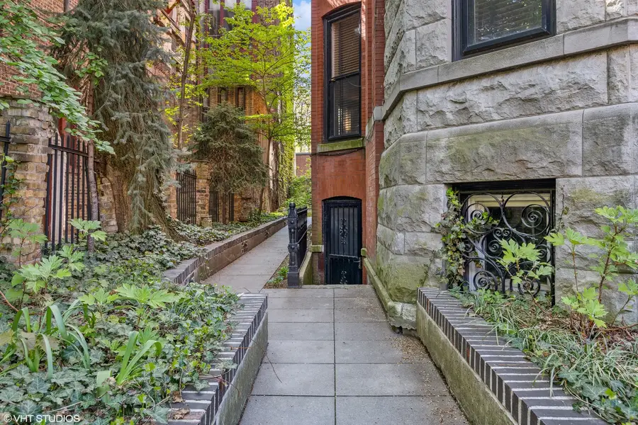 159 W Burton Place #G, Chicago, IL 60610 - #3