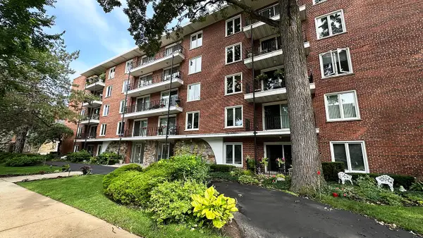 2333 Central Street #502, Evanston, IL 60201