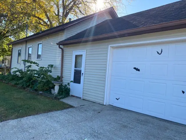 667 Swift Avenue, Oglesby, IL 61348 - Image #2