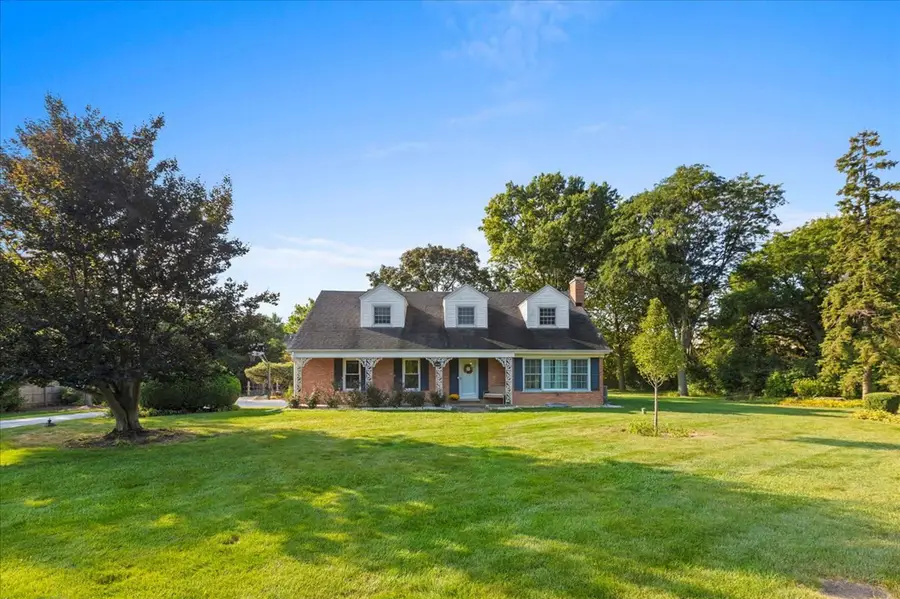 3255 Westview Drive, Northbrook, IL 60062 - Image #2