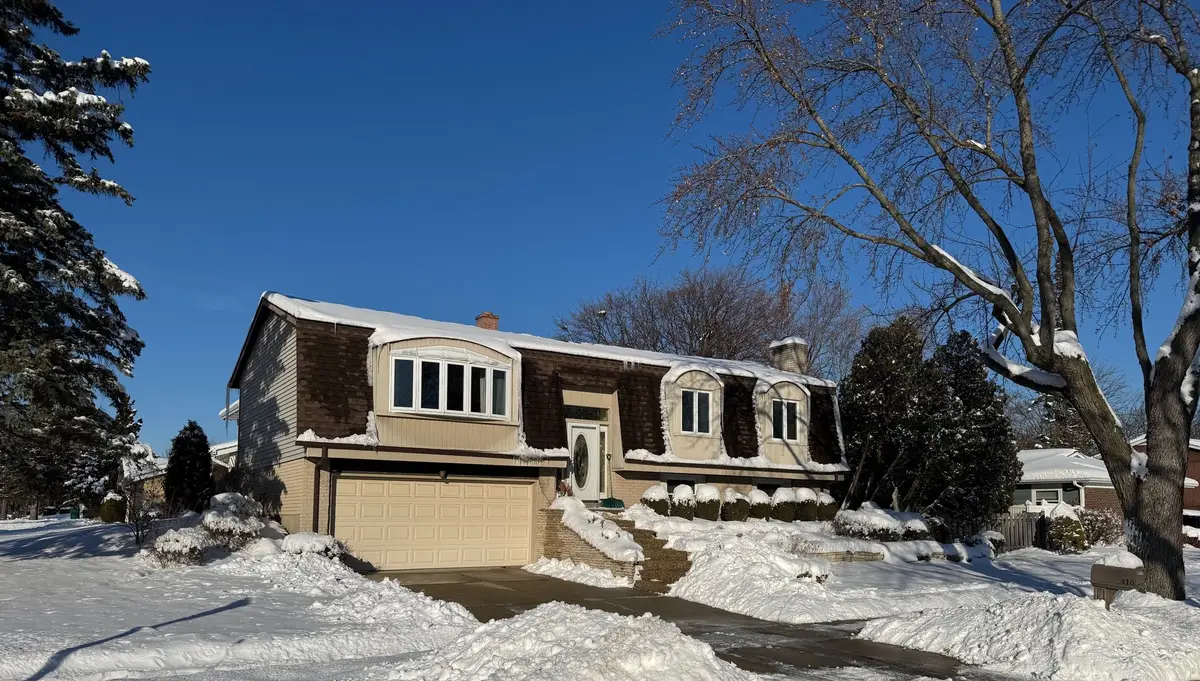 416 Trinity Court, Buffalo Grove, IL 60089 - #1