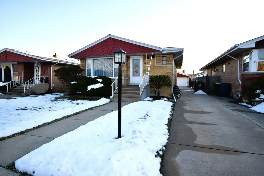 3133 W 101st Place, Evergreen Park, IL 60805 - Image #2