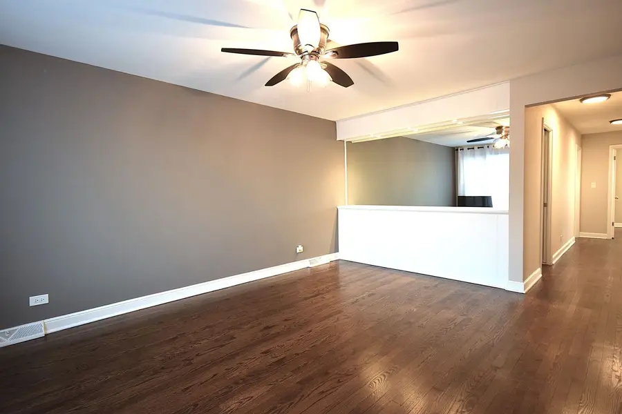 3133 W 101st Place, Evergreen Park, IL 60805 - Image #3