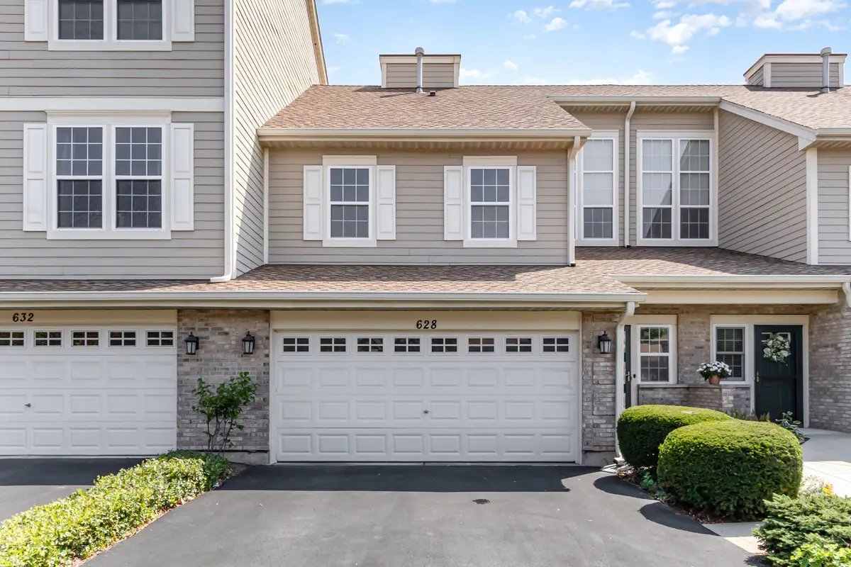 628 Belmont Lane, Carol Stream, IL 60188 - Image #1