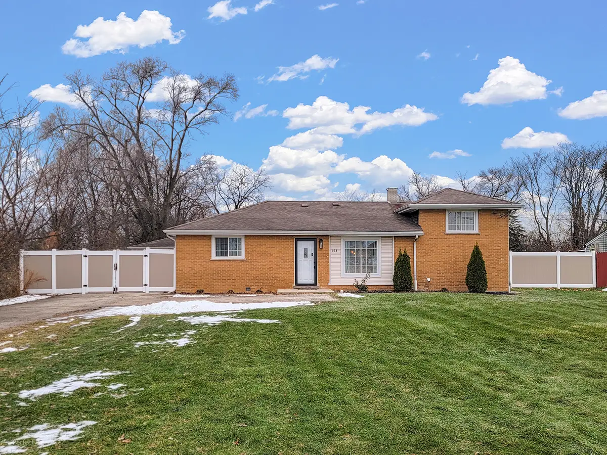 128 S Villa Avenue, Addison, IL 60101 - Image #1