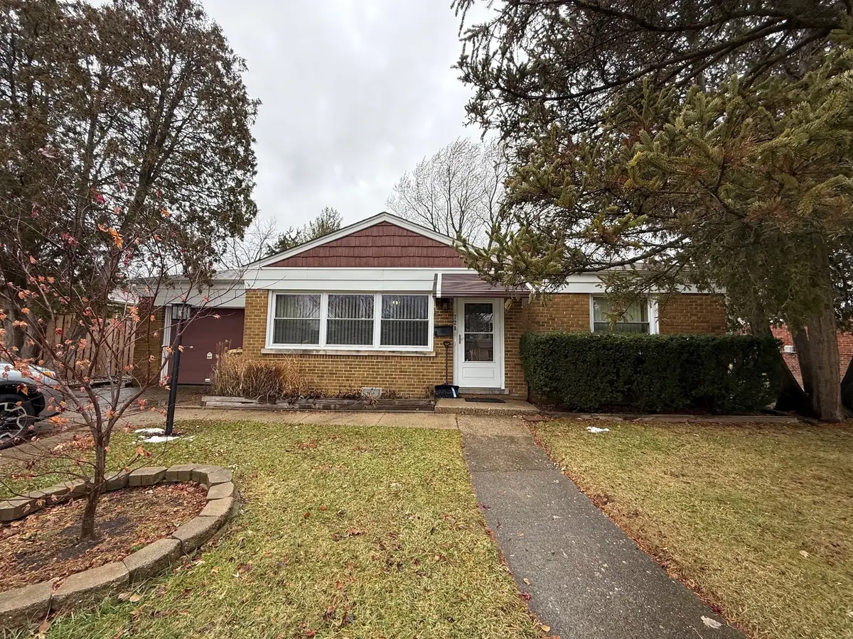 728 E Hawley Street, Mundelein, IL 60060 - Image #1