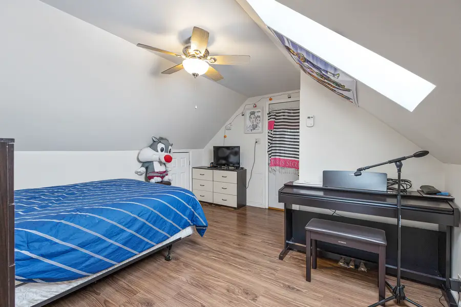 2135 N Menard Avenue, Chicago, IL 60639 - Image #2