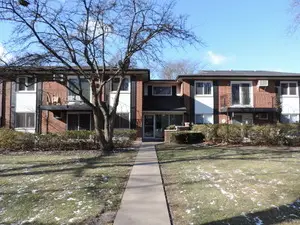 1210 N Dale Avenue #2I, Arlington Heights, IL 60004 - Image #1