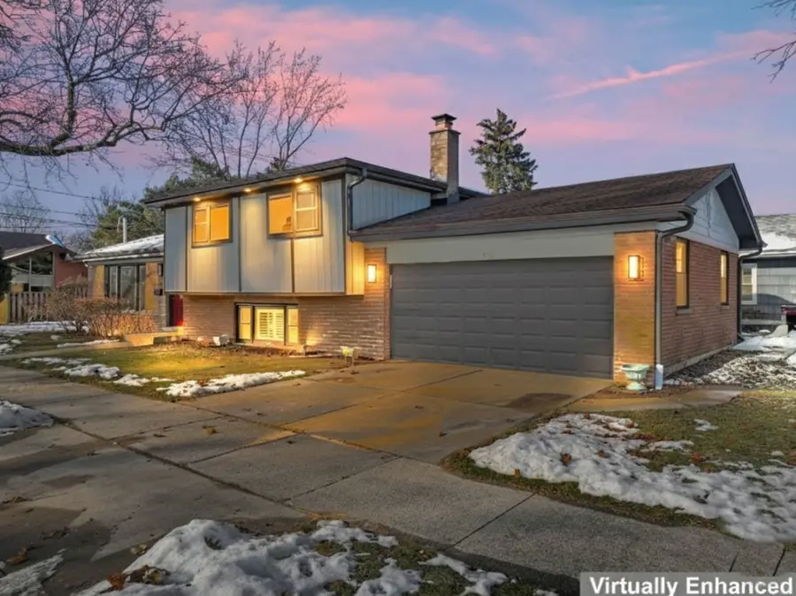 700 Florence Drive, Park Ridge, IL 60068 - Image #2