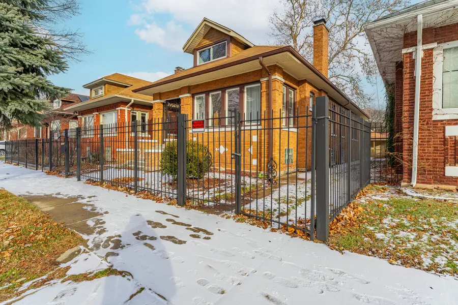 7715 S Oglesby Avenue, Chicago, IL 60649 - Image #3