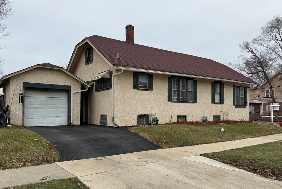 1055 5th Street, Aurora, IL 60505 - Image #2