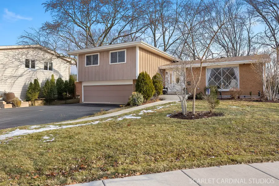 865 Magnolia Circle, Lombard, IL 60148 - Image #2