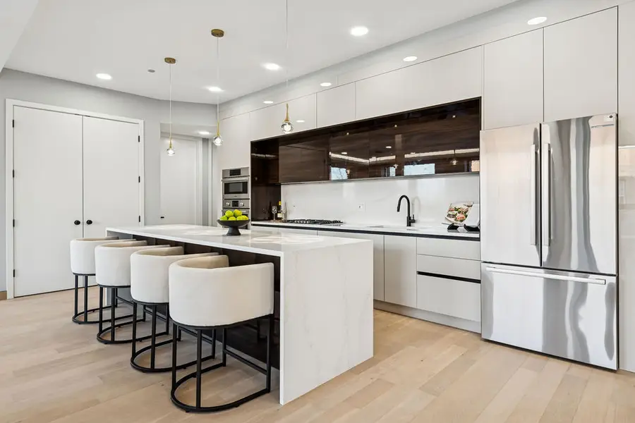 466 N Paulina Street #PH-402, Chicago, IL 60622 - #3