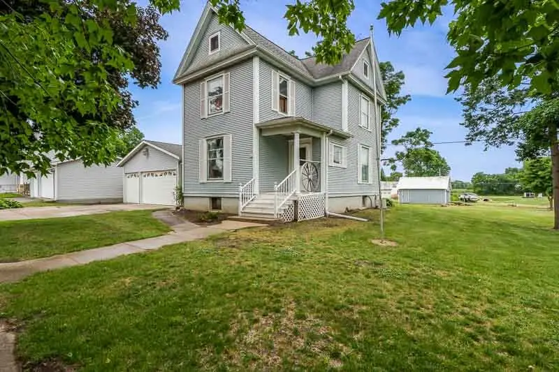 202 E Chicago Avenue, Davis Junction, IL 61020 - Image #1