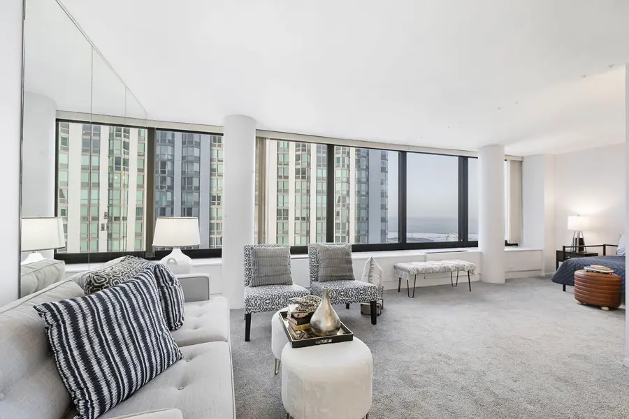 155 N Harbor Drive #4007, Chicago, IL 60601 - Image #2