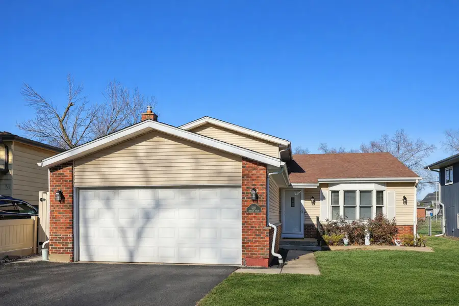639 W Comstock Avenue, Elmhurst, IL 60126 - Image #2