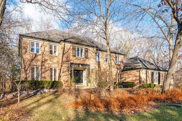 1 Astor Court, Lincolnshire, IL 60045