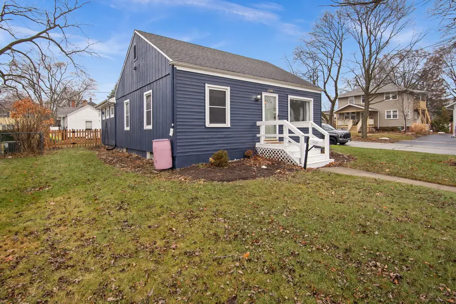 1203 Elm Street, Saint Charles, IL 60174 - Image #3