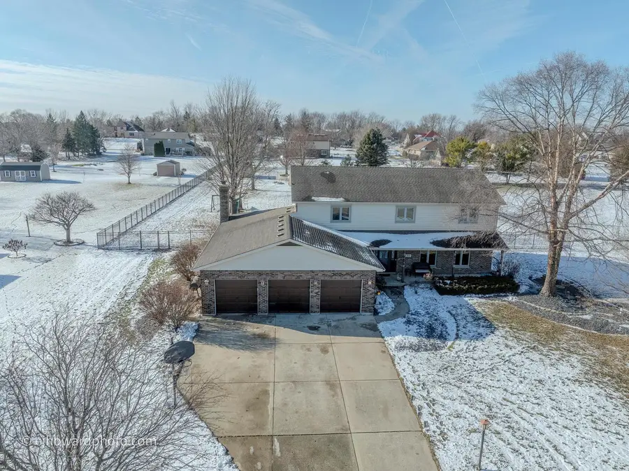2821 Abbington Drive, New Lenox, IL 60451 - Image #2