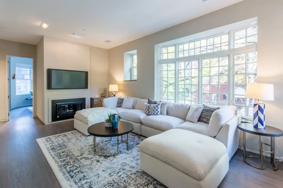 1401 N Astor Street, Chicago, IL 60610 - Image #3