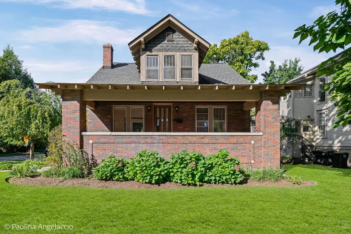 418 S Hough Street, Barrington, IL 60010 - #1