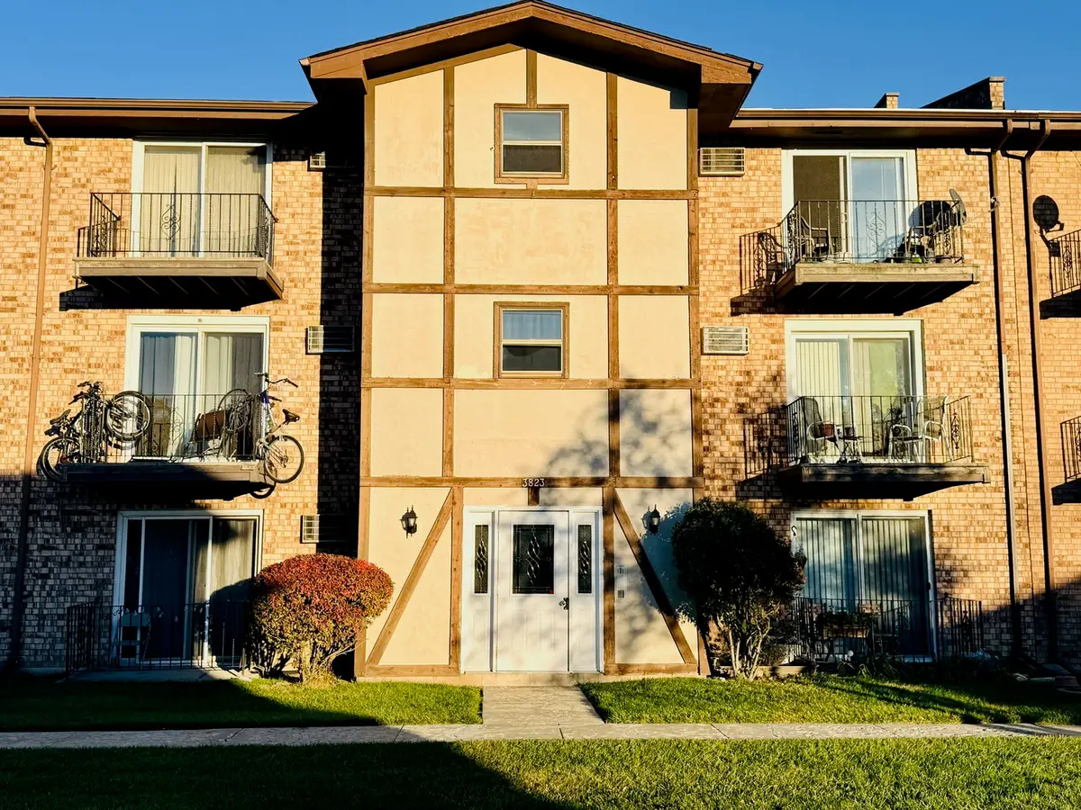 3823 W 123rd Street #302, Alsip, IL 60803 - Image #1