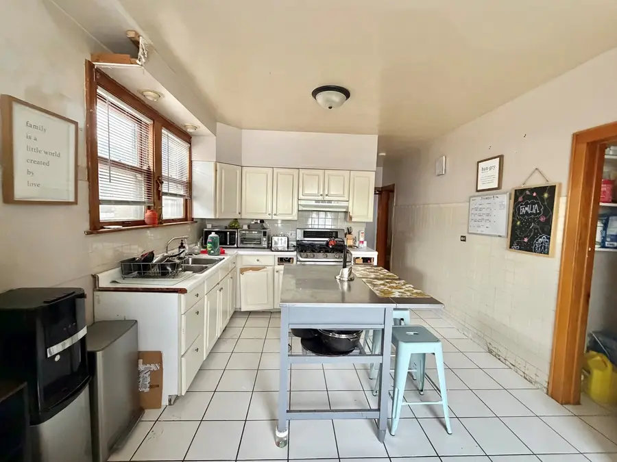 1917 Home Avenue, Berwyn, IL 60402 - #3