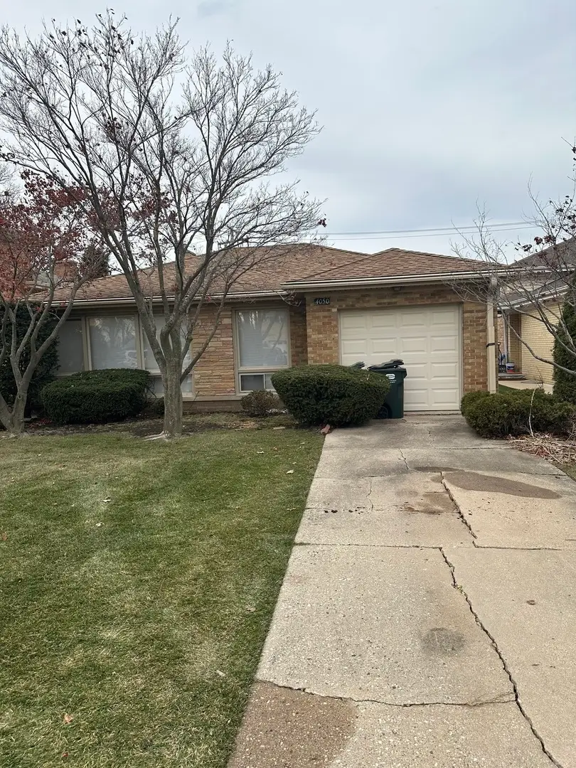 4050 W Columbia Avenue, Lincolnwood, IL 60712 - #1
