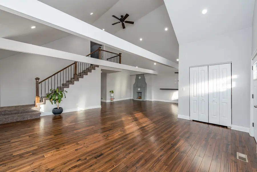 33715 N Lake Shore Drive, Grayslake, IL 60030 - #3