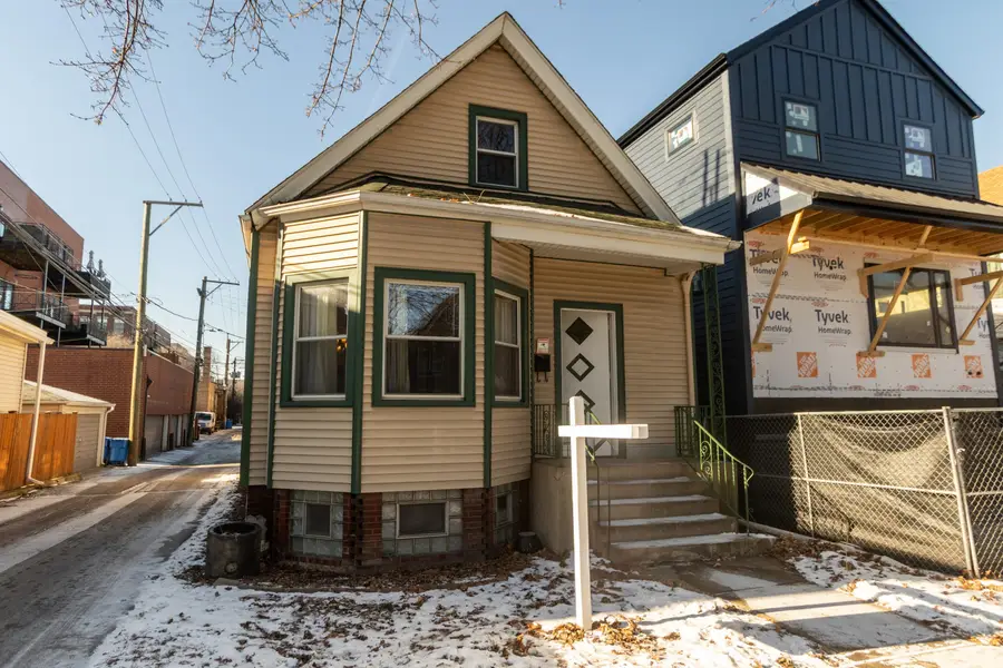 2814 N Maplewood Avenue, Chicago, IL 60618 - #2