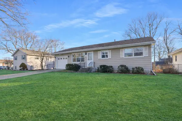 1319 Rutledge Road, Bloomington, IL 61704